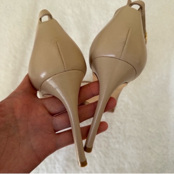 Stuart Weitzman Nudistsong Strappy Sandals / Heels in Beige Leather (NIB) - Picture 6 of 7